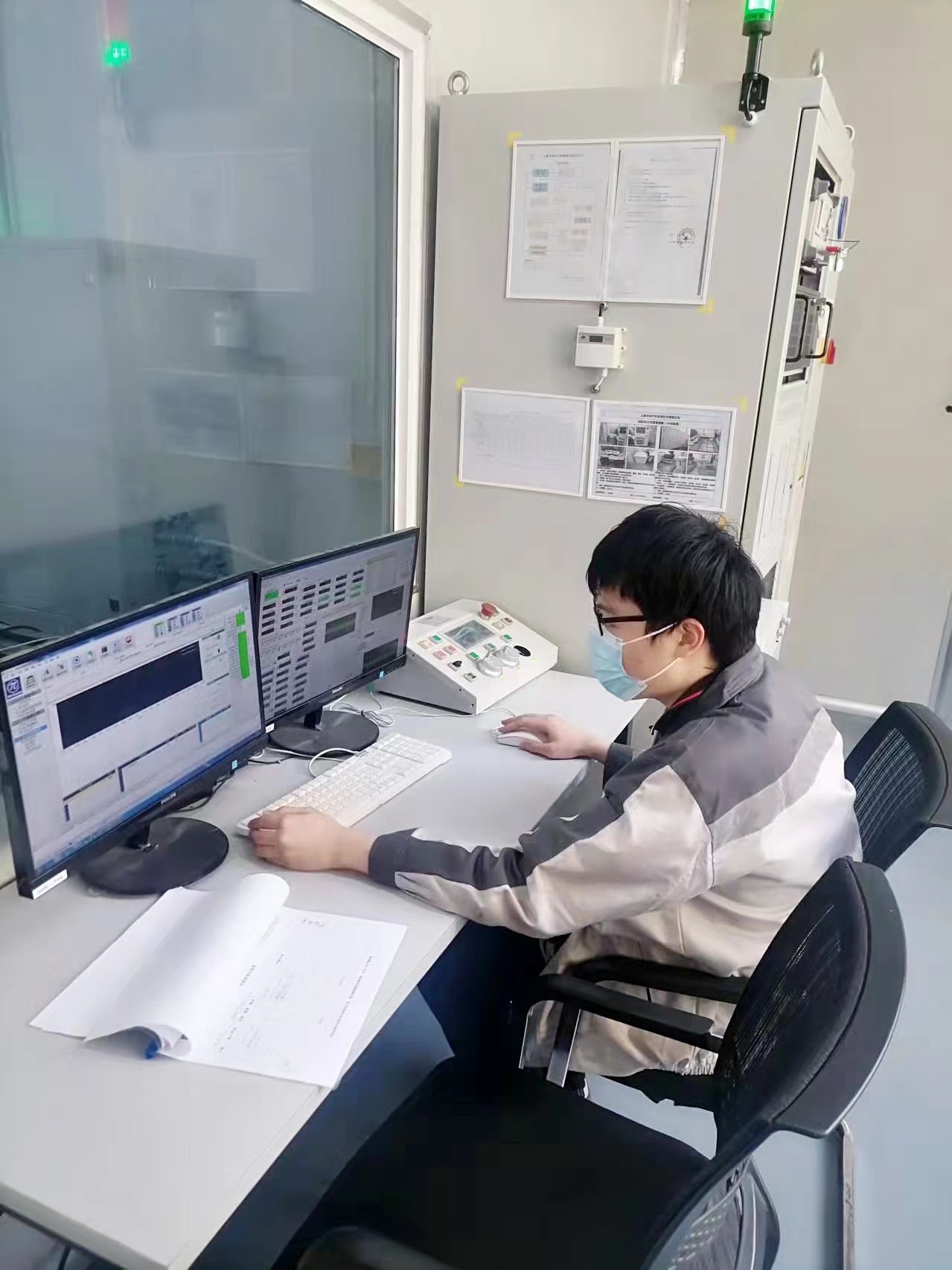 align=